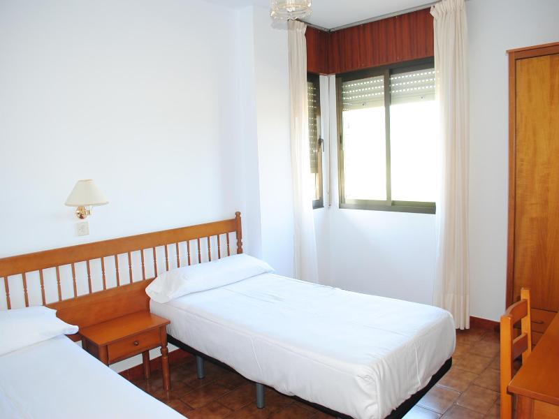 Apartamentos Suaces Ноха Екстериор снимка