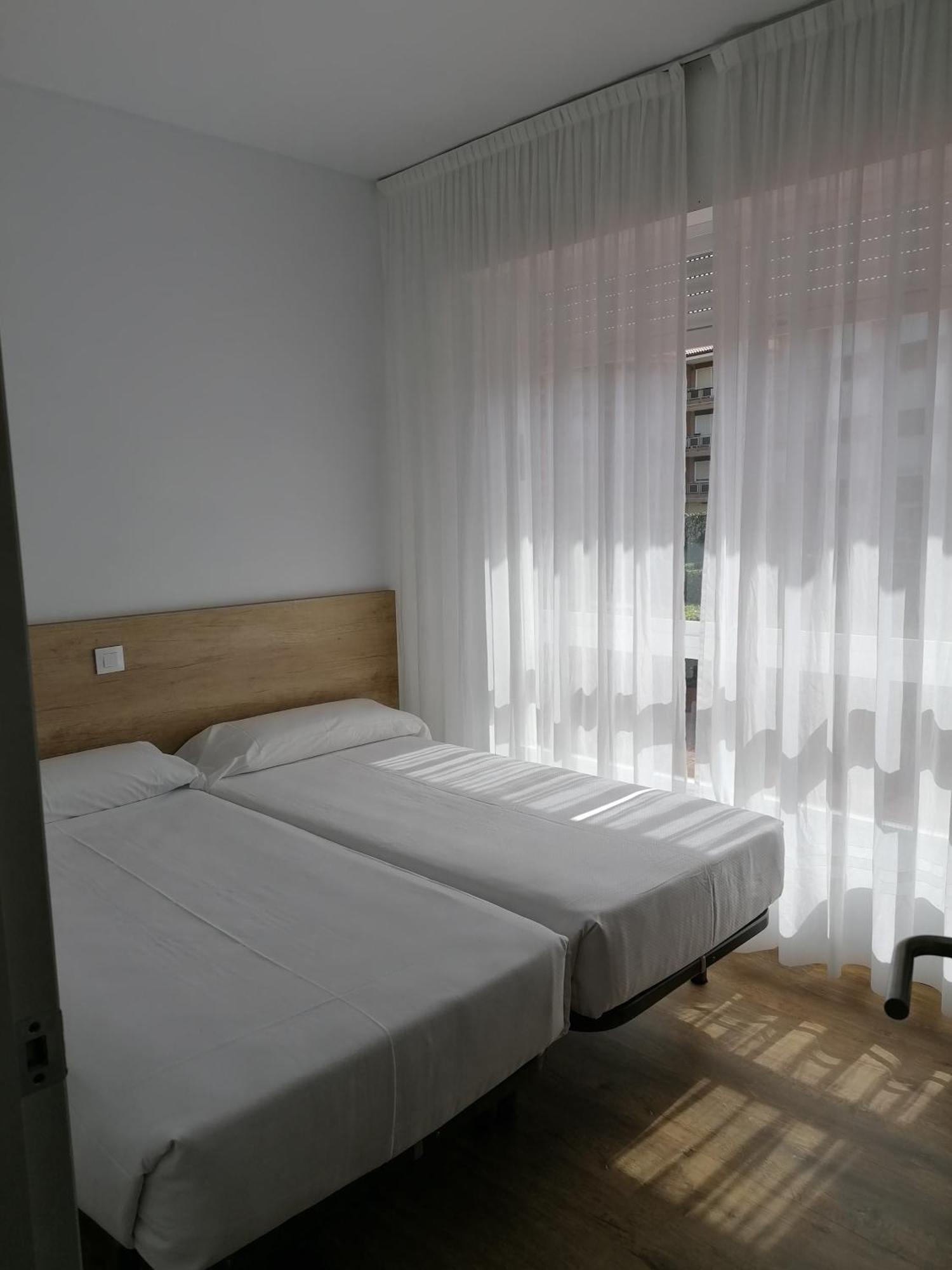 Apartamentos Suaces Ноха Екстериор снимка
