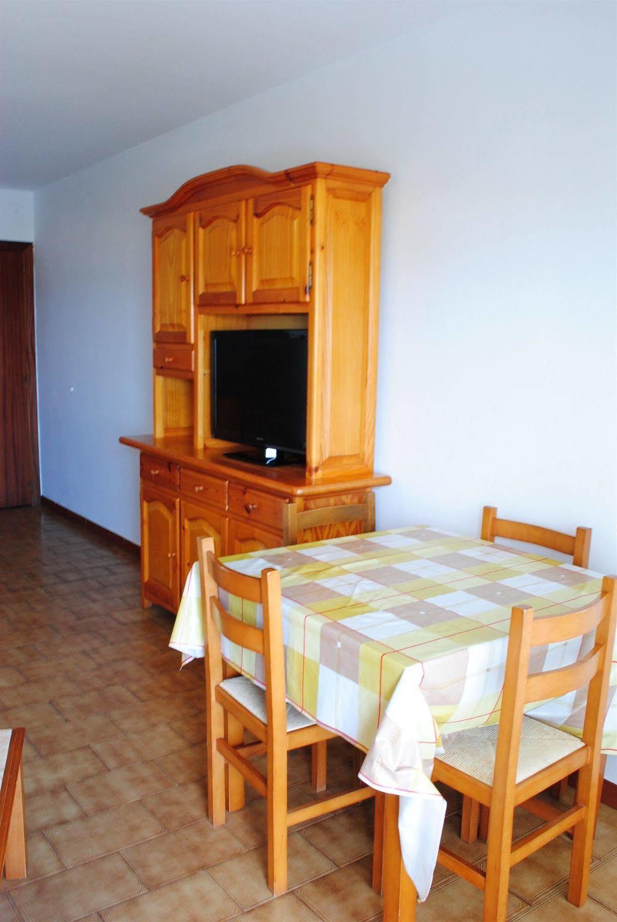 Apartamentos Suaces Ноха Екстериор снимка