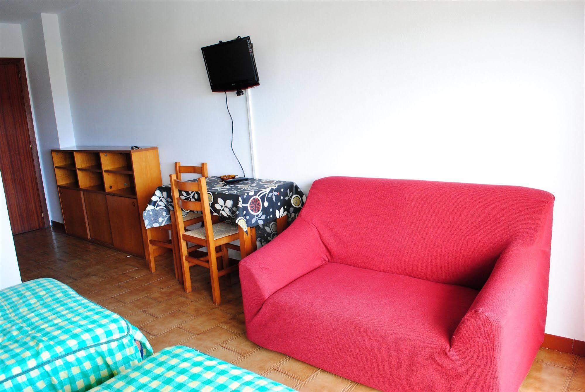 Apartamentos Suaces Ноха Екстериор снимка