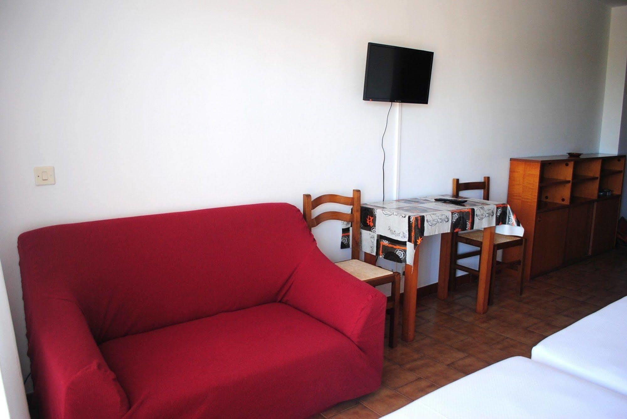 Apartamentos Suaces Ноха Екстериор снимка